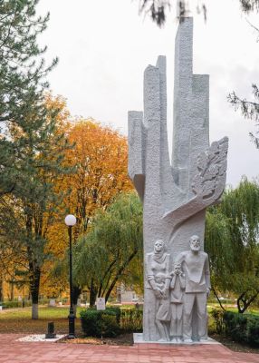 При поддержке Металлоинвеста реконструирован мемориал «Большой Дуб» в Курской области