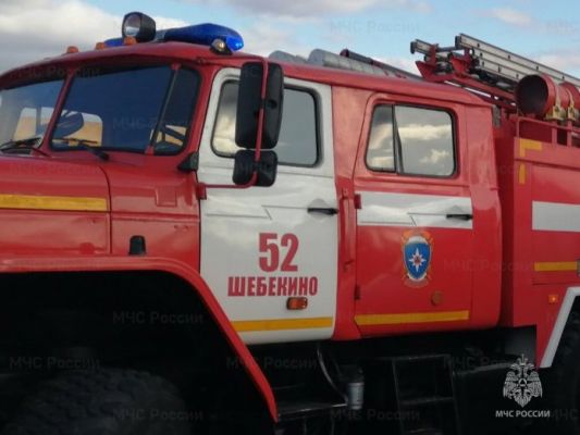 Более 30 человек эвакуировали белгородские брандмейстеры из горящих домов