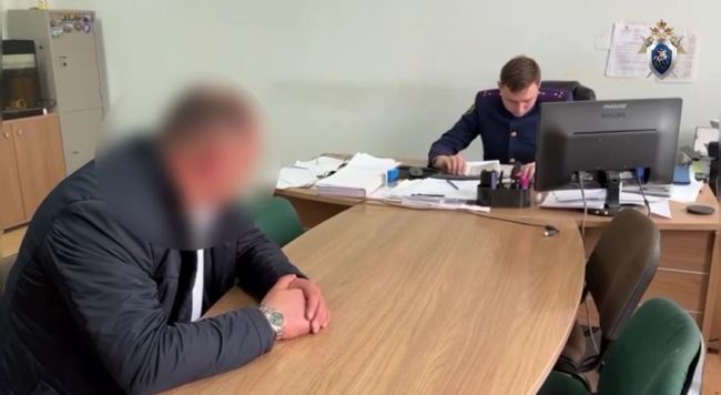 Курский чиновник попался на взятках за места на кладбище