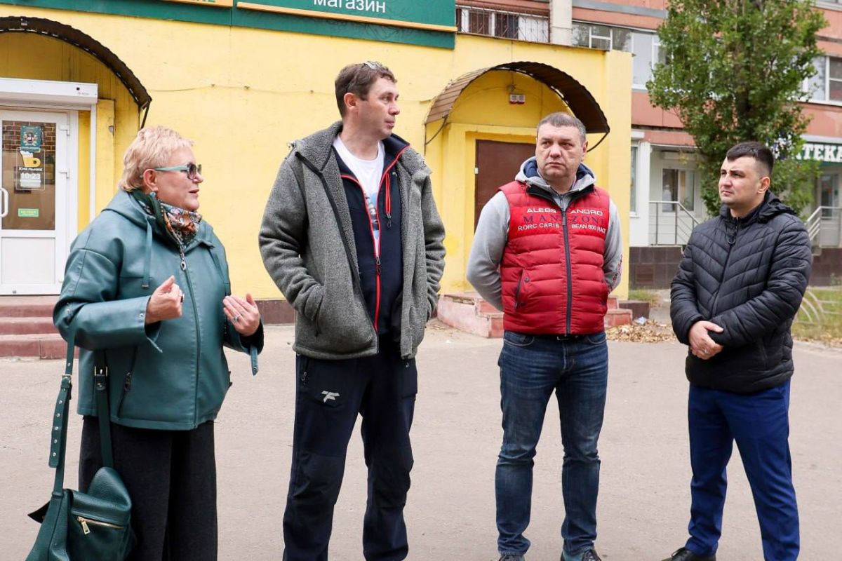 На комментарий жительницы Воронежа мэр отреагировал личным выездом