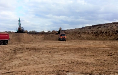 Песчаный карьер с нарушениями выявили близ города в Воронежской области