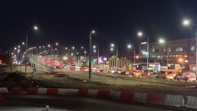 «Иду пешком». Пробка из-за массового ДТП сковала Северный мост в Воронеже