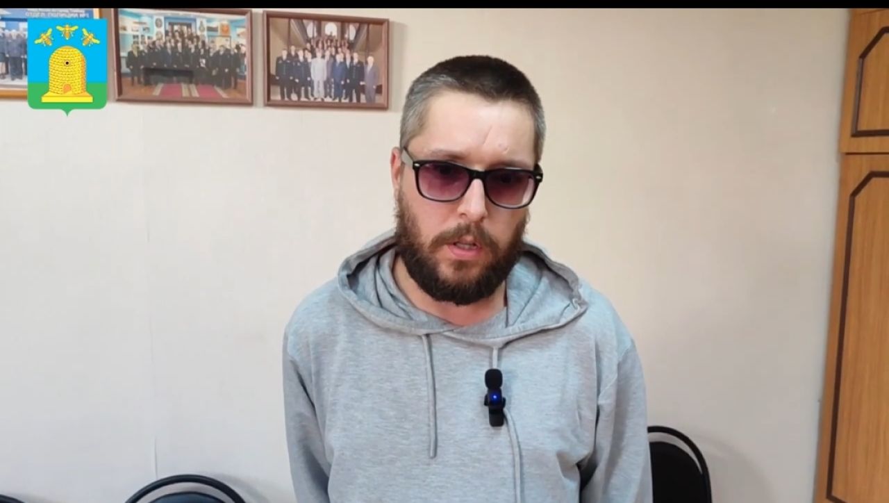 Вандал, изрисовавший тамбовский Арбат, записал извинительное видео