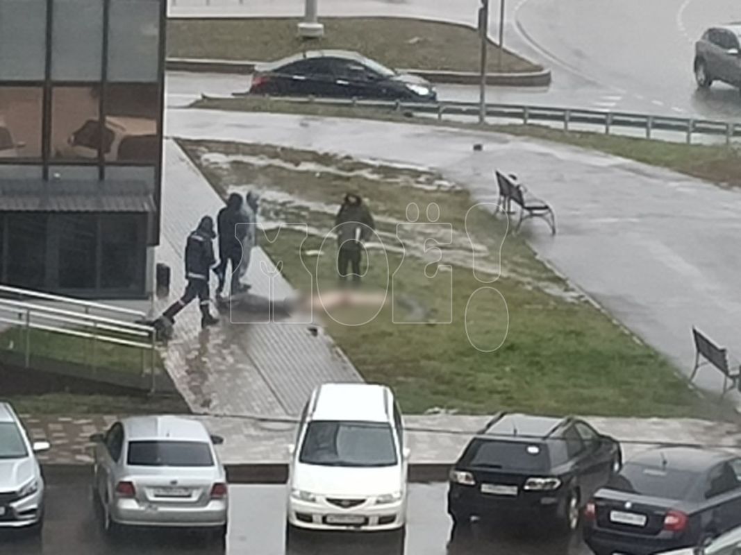Неопознанный труп нашли под&nbsp;окнами многоэтажки в&nbsp;Воронеже