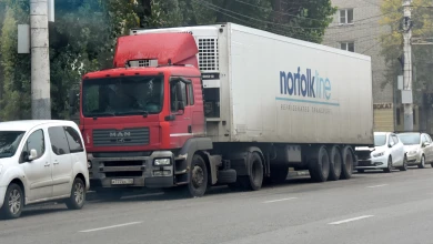 Почему обочины дорог и дворы в Воронеже превращаются в стоянки для большегрузов