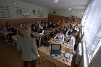 Школьников могут перевести на 12-летнее обучение 