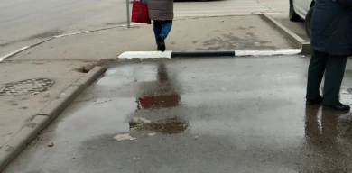 Выяснилось, что стало с опасным бордюром, о который травмировались воронежцы 