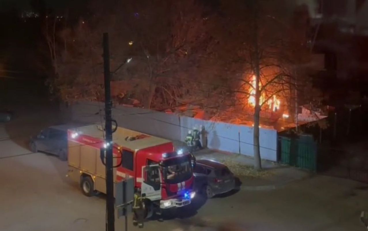 На улице Кронштадтской в Тамбове сгорел КамАЗ