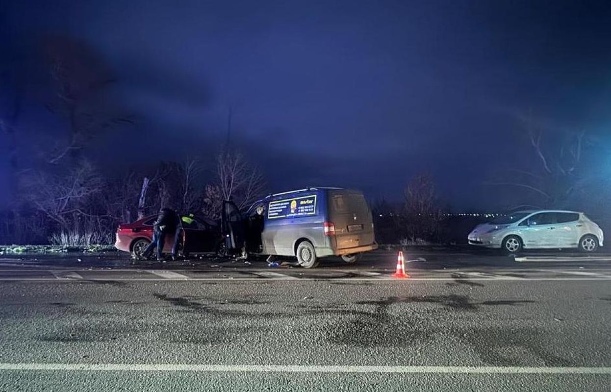 Водитель погиб в жёстком лобовом ДТП с микроавтобусом под Воронежем&nbsp;