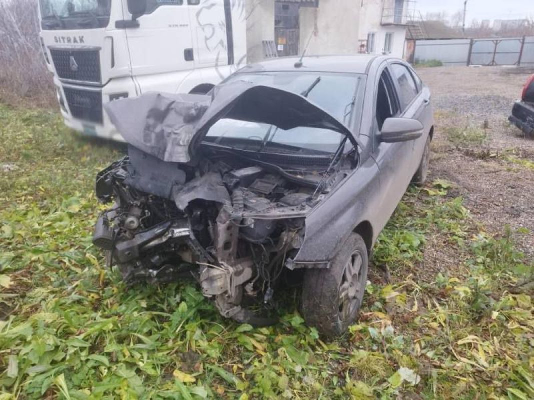 18-летний водитель врезался в дерево в Моршанском округе