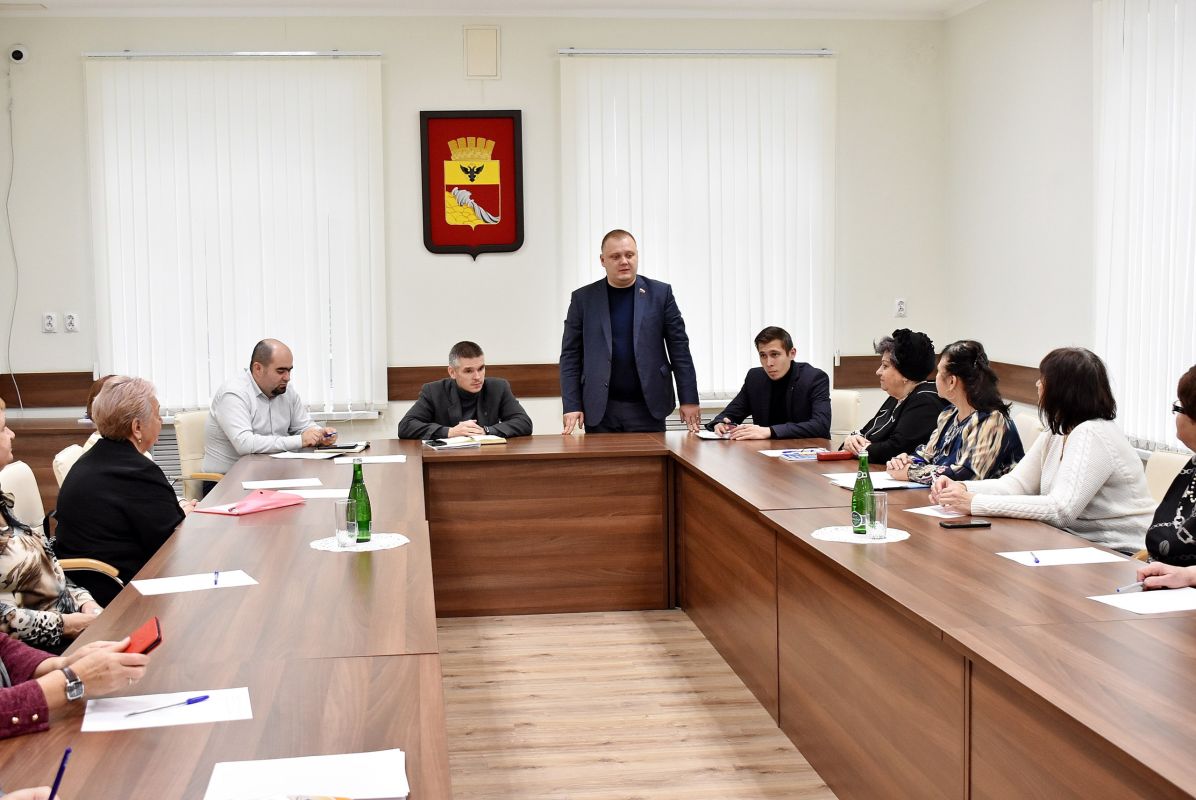 Как эффективнее убирать крупногабаритный мусор, обсудили в&nbsp;районной управе Воронежа&nbsp;