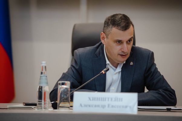 На фоне увольнений муниципальных служащих курский губернатор объявил о поиске чиновников