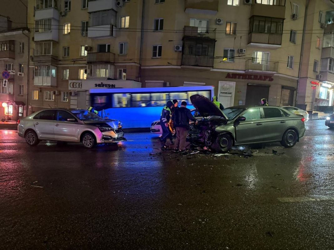 Появились подробности жёсткого лобового ДТП в&nbsp;центре Воронежа — есть пострадавшие