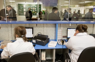 Как воронежцам попасть к врачу узкой специальности не из своей поликлиники