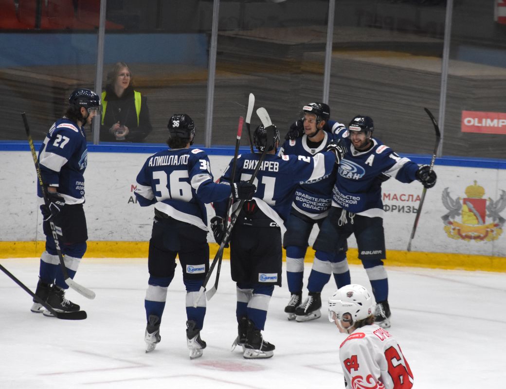 Воронежский «Буран» обыграл одну из&nbsp;самых грозных команд ВХЛ