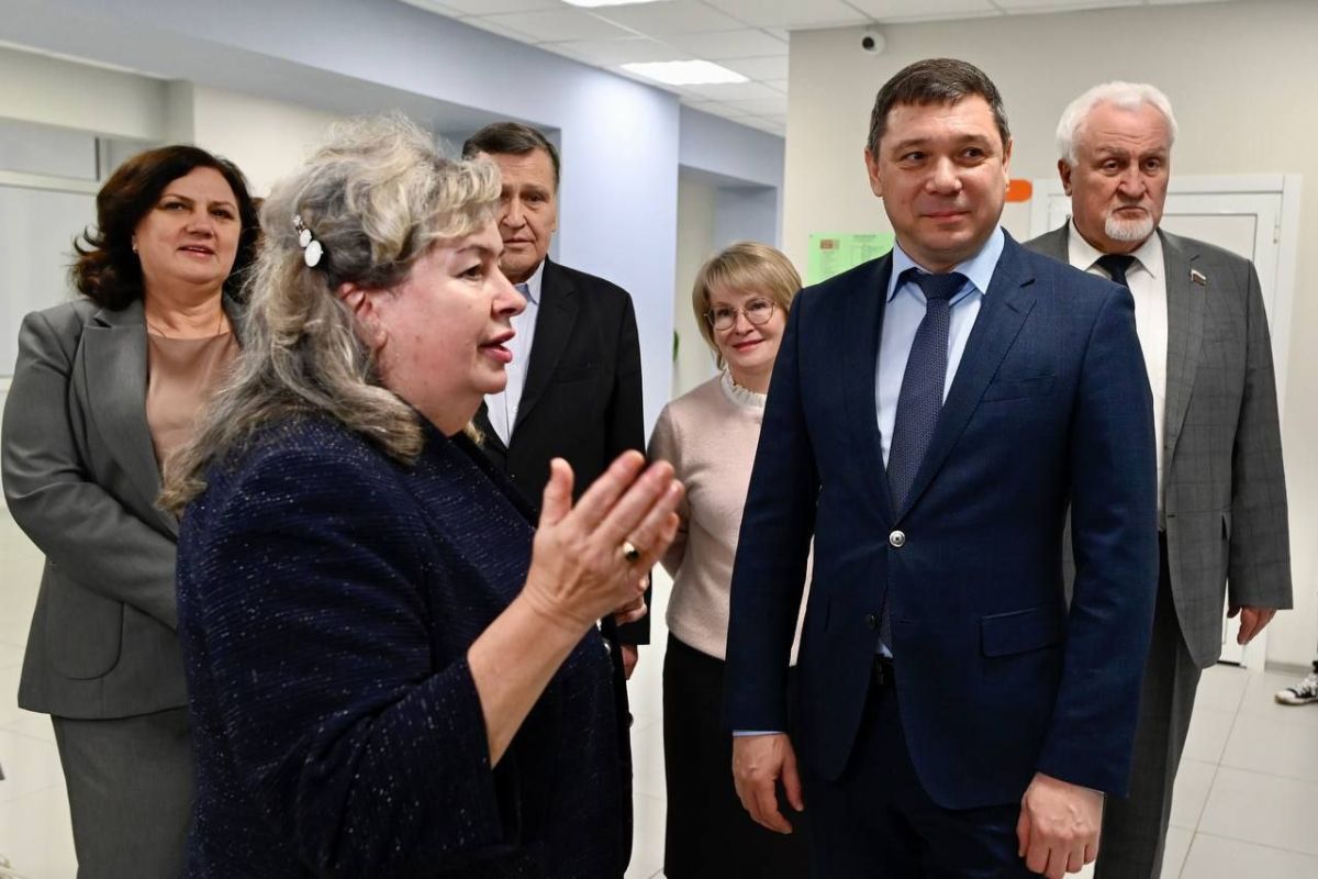 Первышов с рабочим визитом побывал в Знаменском округе