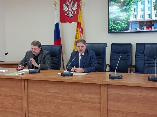 Андрей Соболев указал на необходимость увеличения финансирования капремонта учебных заведений и реконструкции дорог  