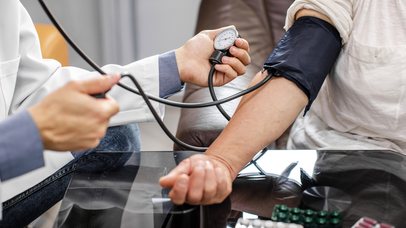 Под давлением