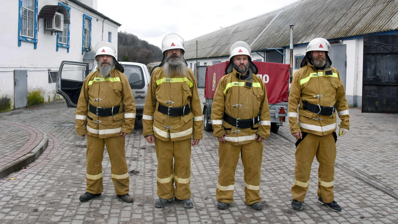 «Резкий порыв ветра — и огненная стена несётся на нас»