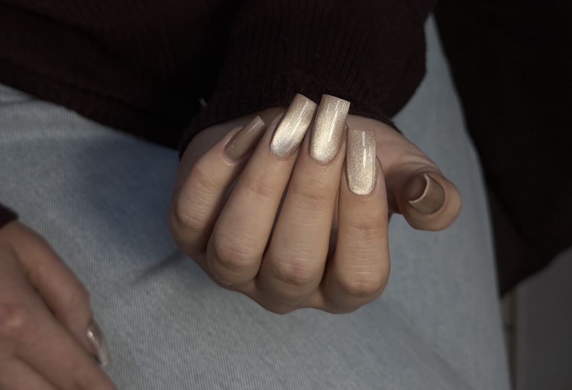 Маникюр на&nbsp;Новый год: идеи ногтевого дизайна, которые оценит Огненная Лошадь