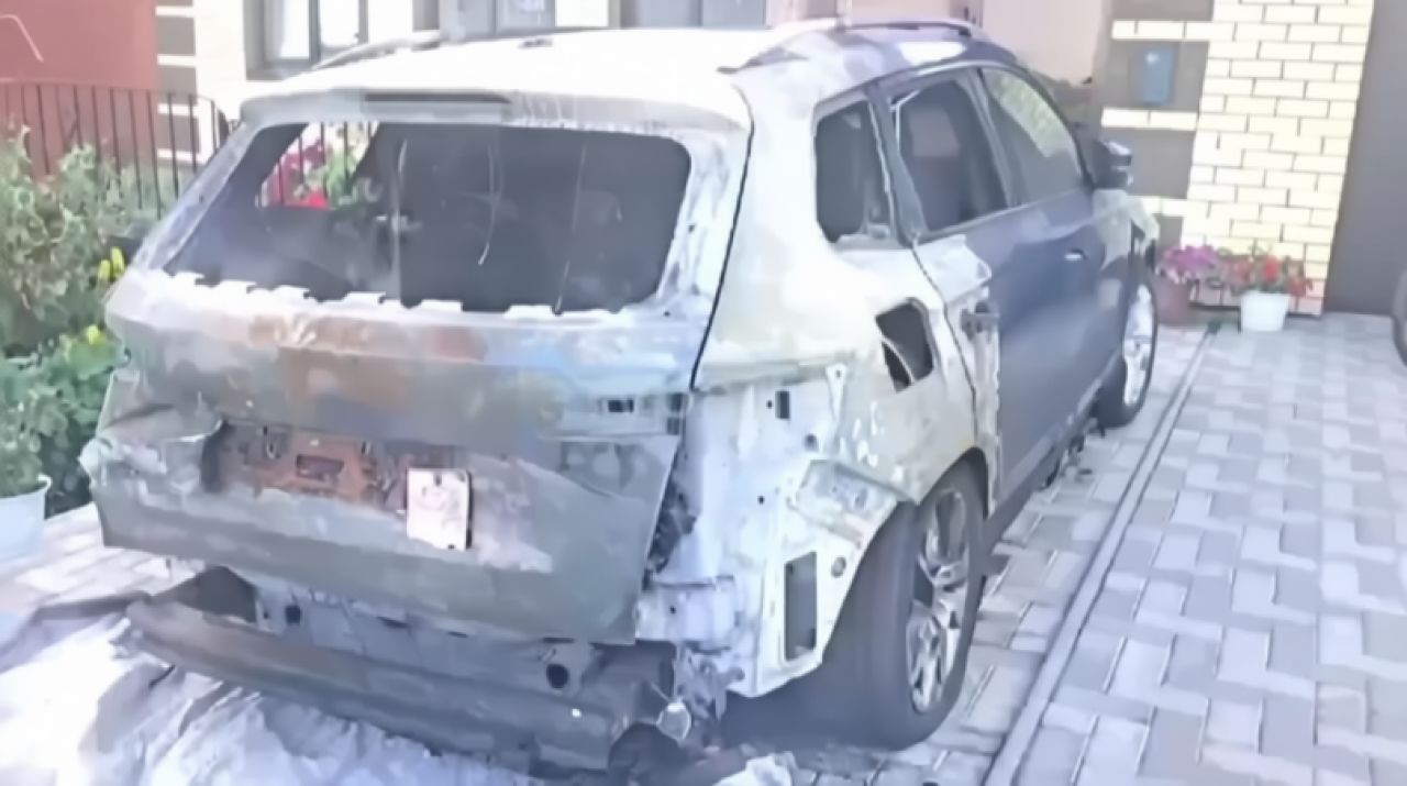 В Татарстане липчанин поджег иномарку и снял весь процесс на мобильный телефон