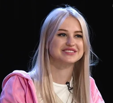 Мегапопулярная блогерша из Воронежа призналась в алкоголизме 