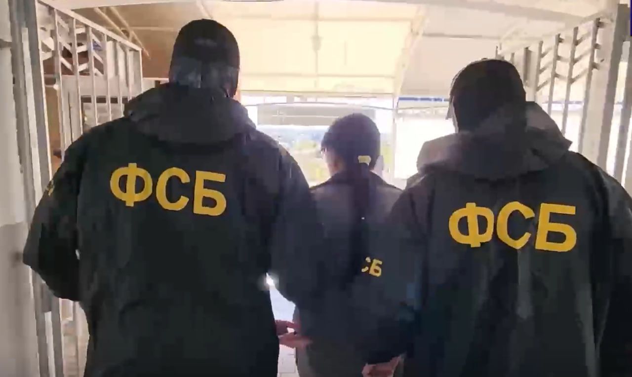 Дамба Киевской ГЭС