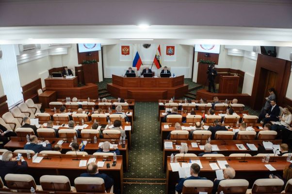 Бюджет Курской области оказался с многомиллиардным дефицитом