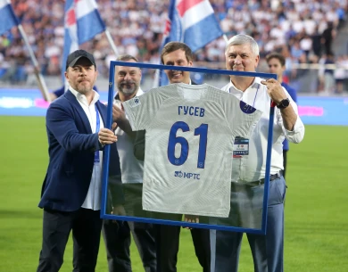 Губернатор Гусев оценил нынешний состав воронежского «Факела»