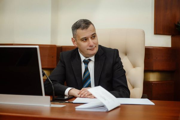 Хинштейн объявил войну коррупции в образовании и здравоохранении Курской области