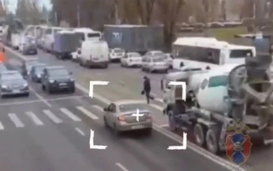 Безбашенный водитель собрал букет нарушений и отдавил ногу воронежцу (ВИДЕО)