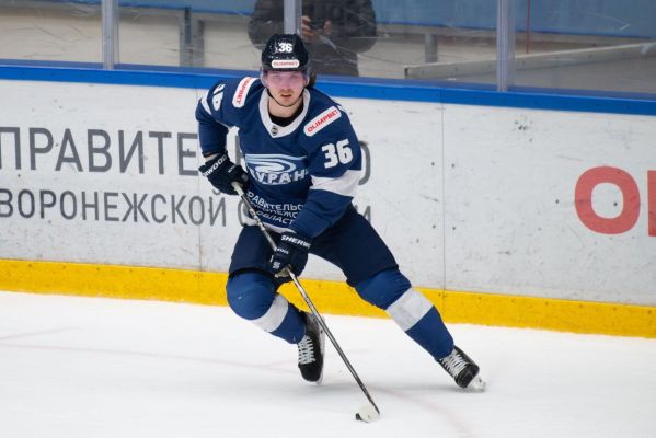Воронежский ХК «Буран» покидает защитник Малик Алишлалов