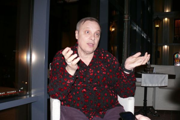 Главное за ночь. Продюсера «Ласкового мая» Андрея Разина объявили в уголовный розыск