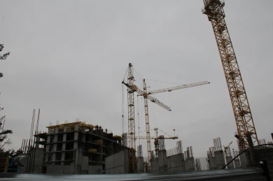 Ребёнок провалился в яму на заброшенной стройплощадке в Воронеже