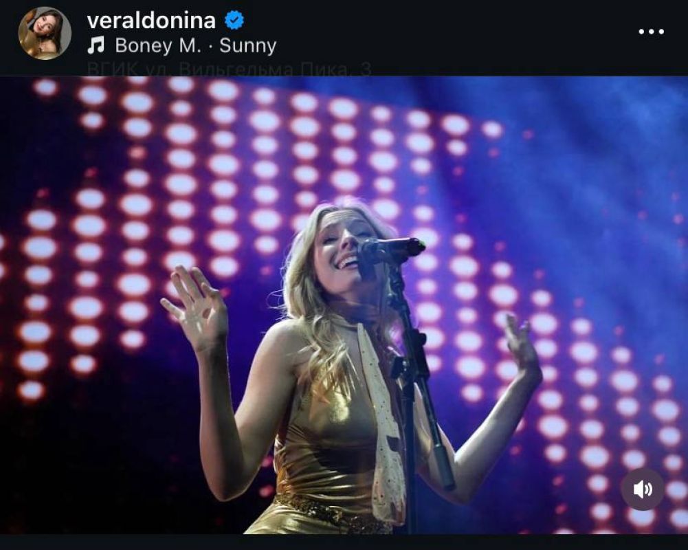 «Мама бы гордилась». Дочь Юлии Началовой в&nbsp;блестящем наряде восхитила поклонников семьи