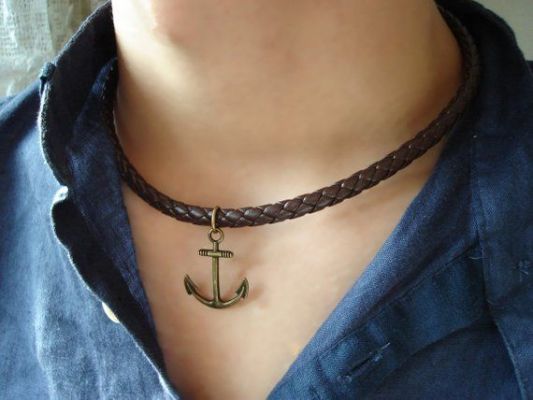 Главное за ночь. Студентов расстреляли после замечания о неуместных украшениях