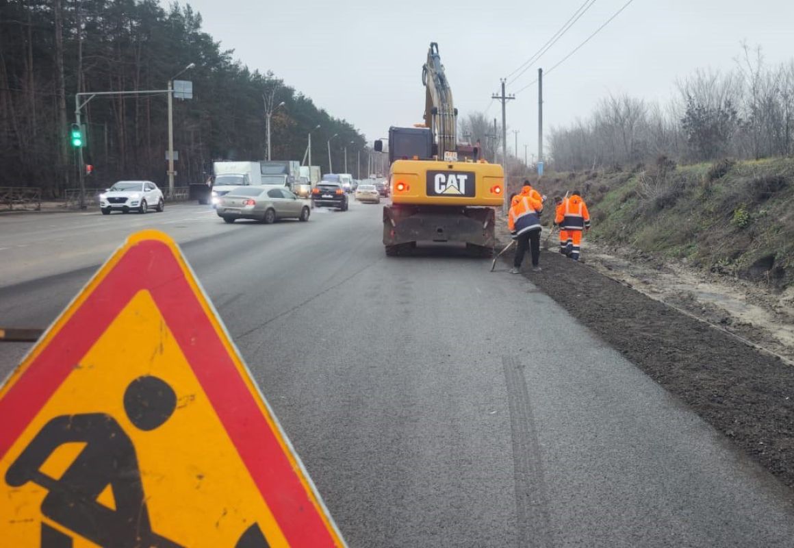 В Воронеже завершаются работы по&nbsp;расширению оживлённого проезда на&nbsp;Левом берегу &nbsp;