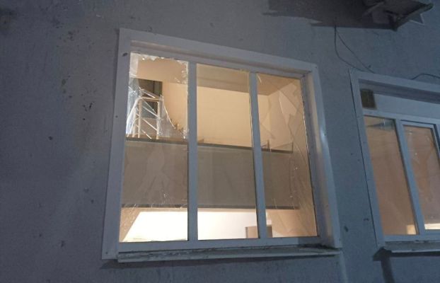 Белгородец четыре месяца ждет восстановления дома, поврежденного снарядом ВСУ