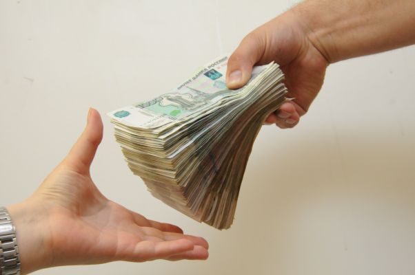 Повышение зарплат определённой группы россиян хотят сделать обязательным