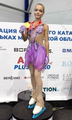 Комментатор Тарасова обратилась к Плющенко и матери фигуристки Костылевой на фоне скандала