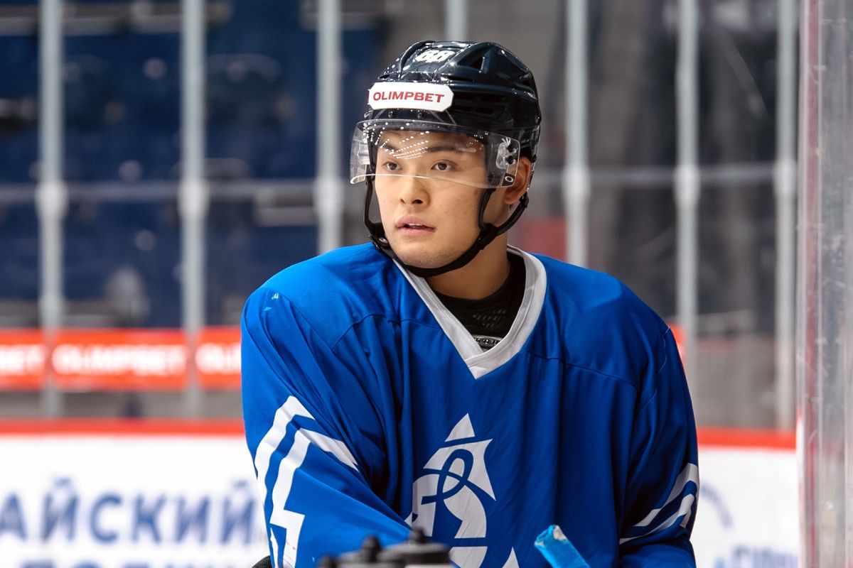 Нападающий из Японии перешёл в воронежский «Буран»