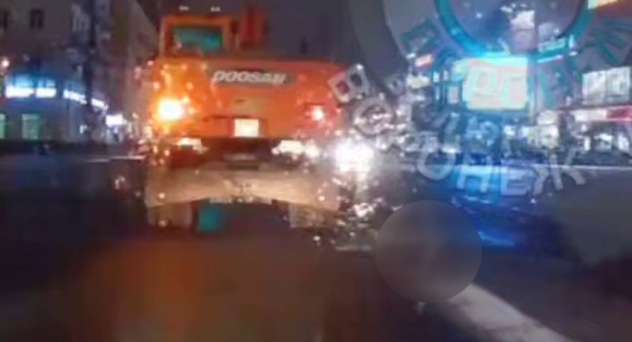 О тракторе, переехавшем женщину около цирка, сообщили воронежцы