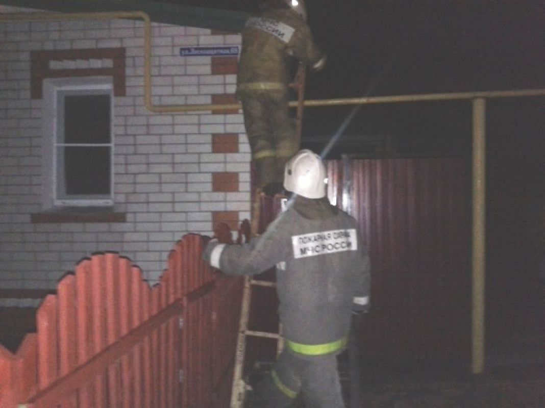 Труп мужчины нашли после пожара в частном доме в Воронеже