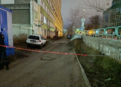 В Белгороде ребенок на самокате врезался в цепь у школы и потерял сознание