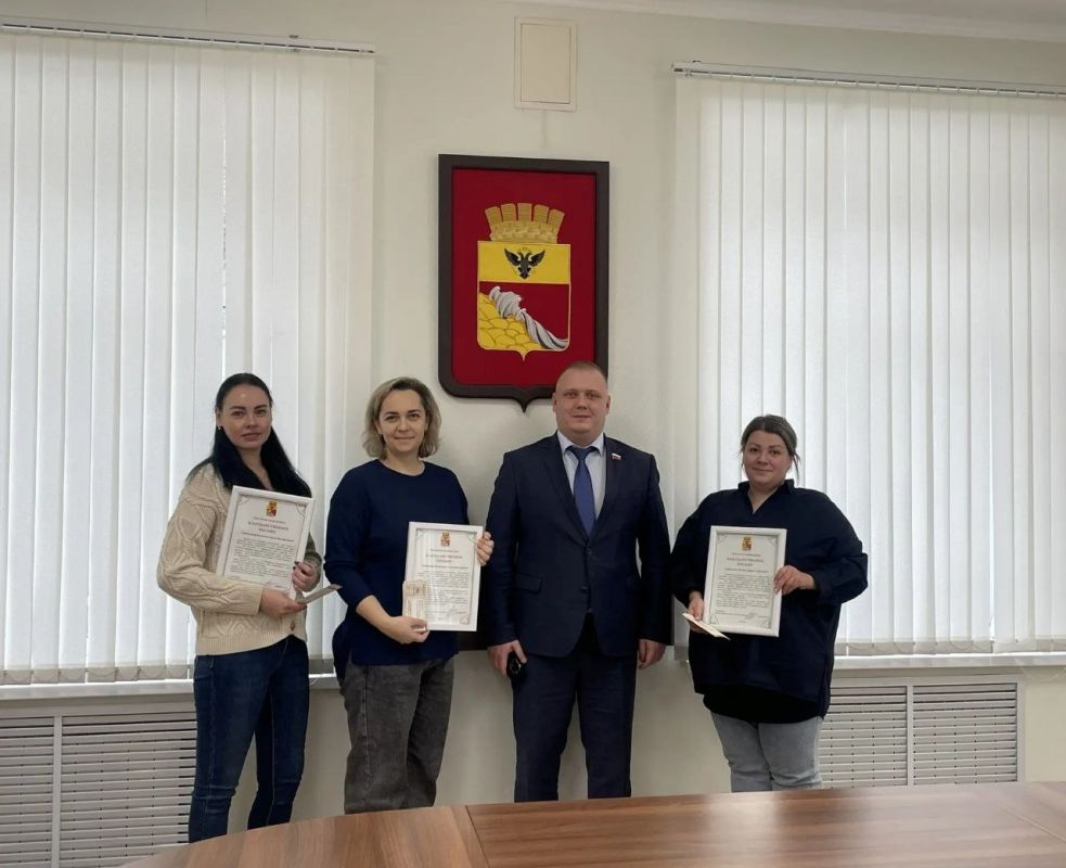 Воронежский депутат подарил многодетным мамам билеты на&nbsp;«Щелкунчика»&nbsp;