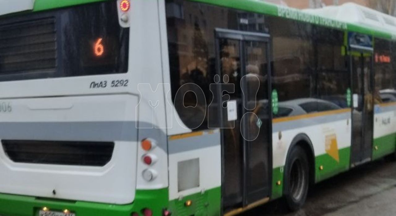 «Ребёнок остался один на&nbsp;остановке». О неприятном инциденте c&nbsp;автобусом рассказали воронежцы