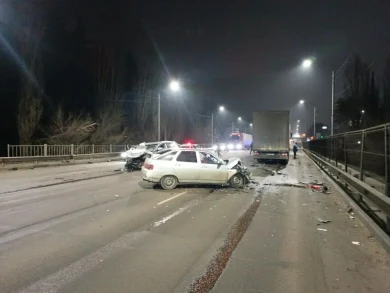 Жуткое массовое ДТП случилось в Воронеже: есть погибший и раненые 