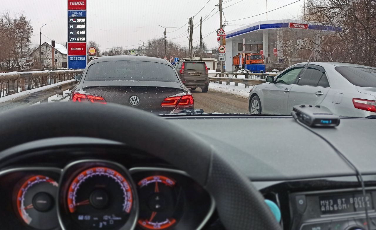 Воронежцы сообщили о «невидимых» пробках, сковавших город&nbsp;