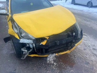 22-летняя девушка пострадала в ДТП с двумя легковушками под Воронежем 