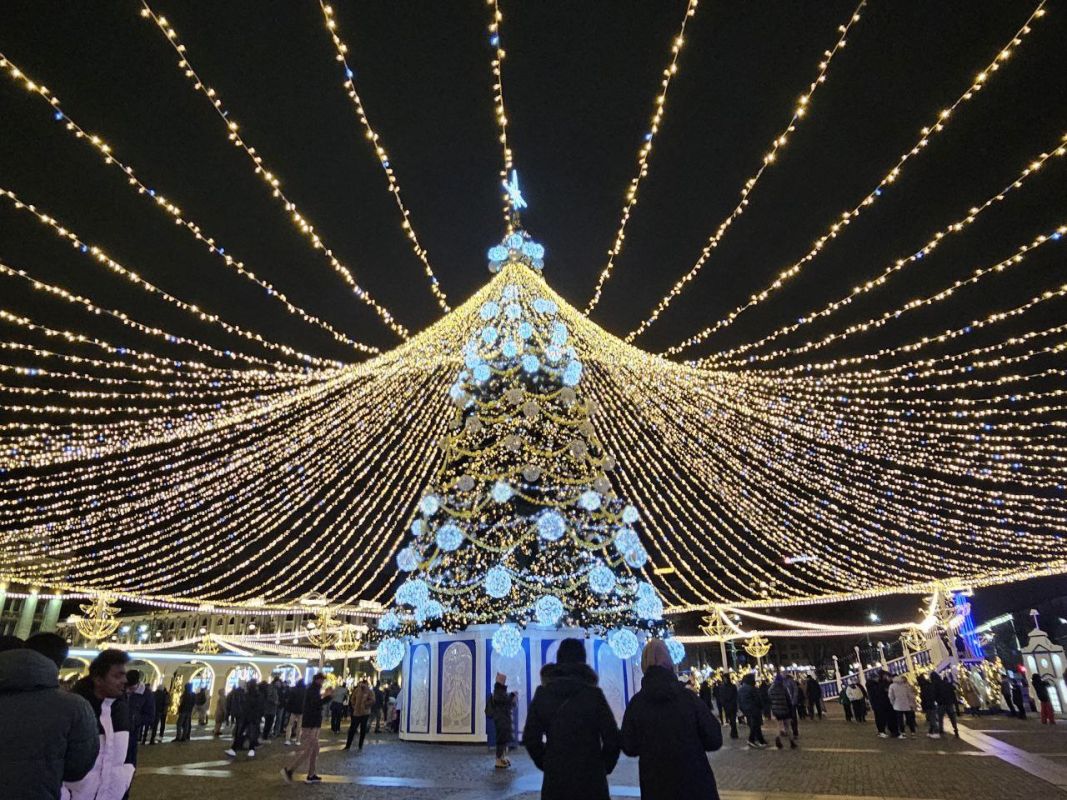 Воронежцев эвакуировали с новогодней площади Ленина и главного катка